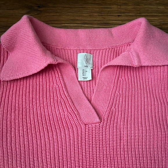 Pink Collared Women's Sweater - Picture 2 of 6